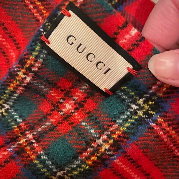 Gucci Bee Plaid Wool Scarf Unisex. Like New. - Picture 12 of 15